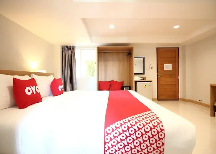 Super Oyo 484 Pannee Khaosan Sha 3*