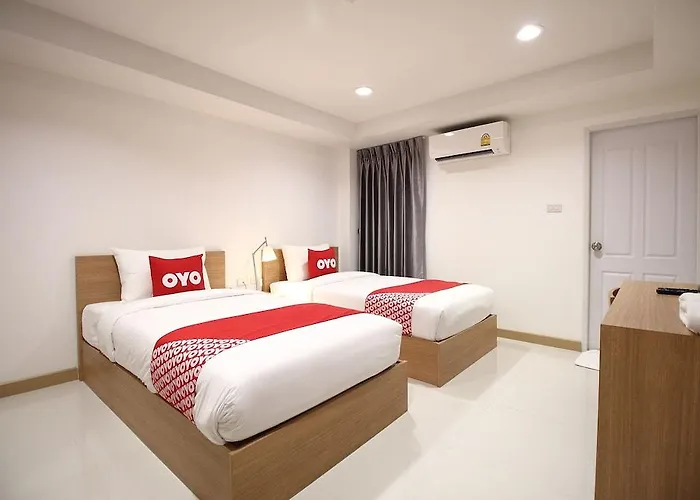 Super Oyo 484 Pannee Khaosan Sha Hotel 3*