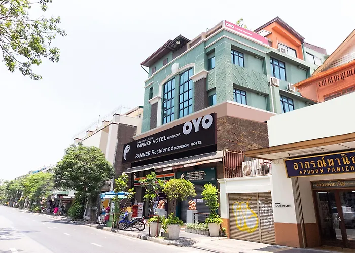 Super Oyo 484 Pannee Khaosan Sha Hotel 3*
