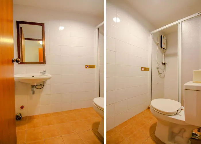 Super Oyo 484 Pannee Khaosan Sha Hotel 3*